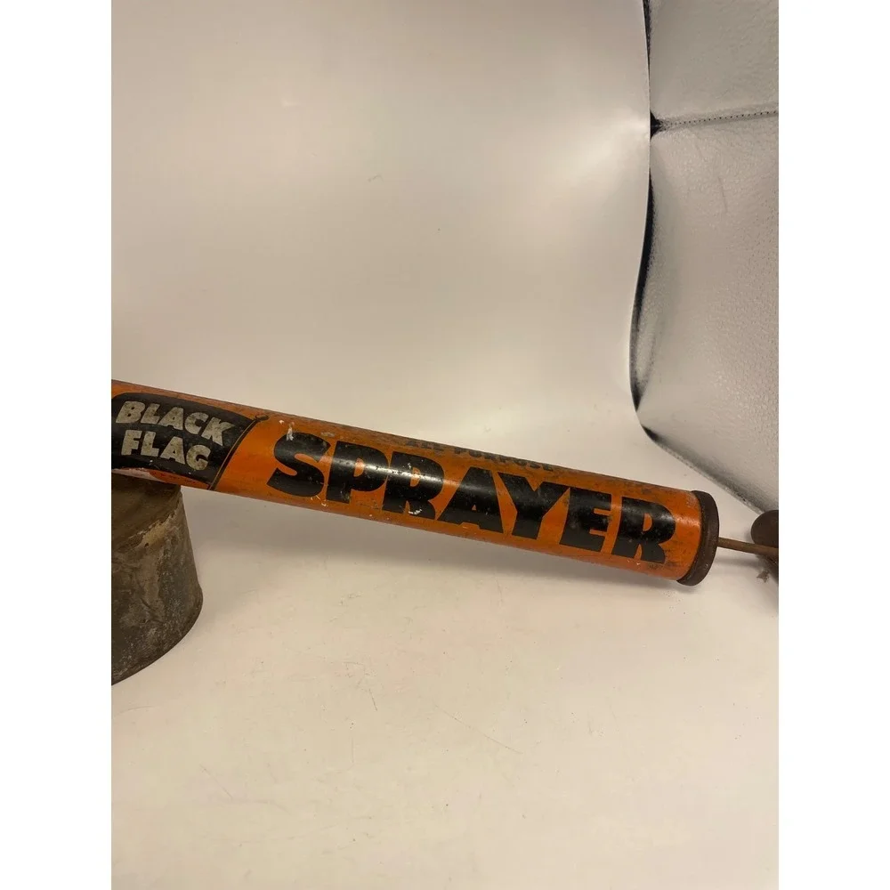 Vintage 1940's Black Flag Tin Bug Pump Sprayer‎ Metal Canister & Wooden Handle